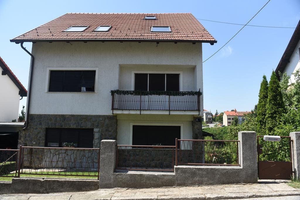 Apartmani Hitrec ザグレブ エクステリア 写真